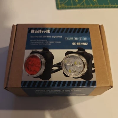 Balhvit Excellent LED Bike Light set USB Rechargeable Bicycle Lights set - Image 1 of 2
