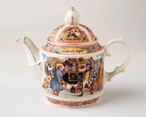Vintage James Sadler~Charles Dickens Pickwick Papers Teapot 6.5" - Picture 1 of 7
