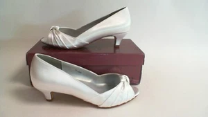 New Dyeables Wedding Shoe- White Satin - Becky- US 11 B UK 9 #21A246 - Picture 1 of 7