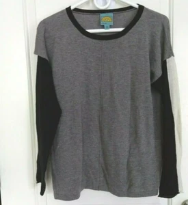C&C California  Sweater, size  M,  block color gray , black white - Picture 1 of 3
