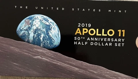 2019 US Mint Apollo 50th Anniversary Half Dollar Coin Set Cover