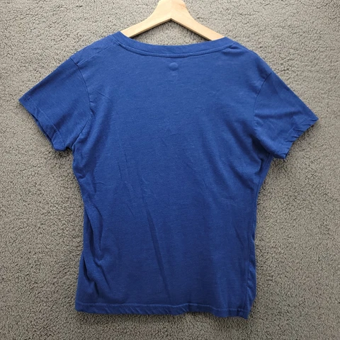 Tampa Bay Lightning Shirt womens XL (16-18) Blue V-Neck Short Sleeve Graphic Cover