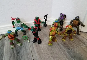 Lot Of 10 TMNT Teenage Mutant Ninja Turtles Action Figures Plus 2 Bonus Items - Picture 1 of 10