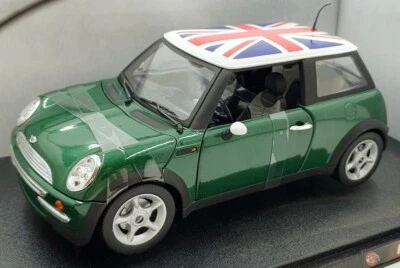 Hot Wheels 1/18 Scale Diecast 57309 - Mini Cooper - Green/Union Jack Roof - Image 1 of 4