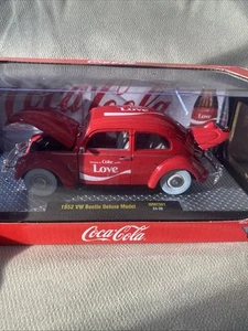 M2 Machines 1952 Coca Cola VW Beetle Deluxe 1:24 Scale NEW - Picture 1 of 6