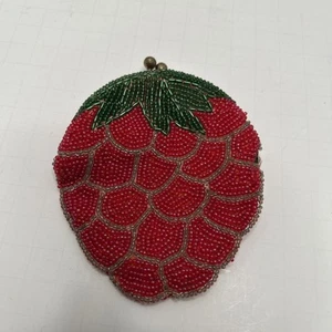 Vintage Kiss Lock Strawberry Coin/Change Purse Bag Red Green Micro Beads - Picture 1 of 5
