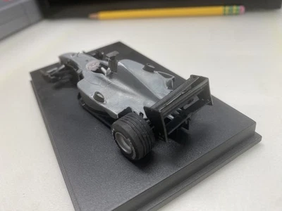 MINICHAMPS 1/43 McLaren Mercedes MP 4/15 David Coulthard 530004302 Foto 1 de 4