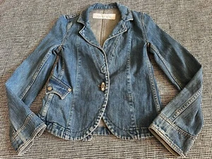 FAB VTG LEVI’s OKI-NI JACKET XS DENIM LONG SLEEVED RED TAB GOOD CON OLD GENUINE - Picture 1 of 9
