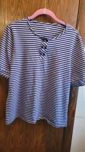 Applebee's Large Blue Stipped Top 44x24 Navy Buttons - Picture 1 of 7