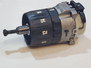 Milwaukee M18 2607-20 Bohrhammer Getriebe Kupplung mit Schraube 14-29-2607 - Bild 1 von 2
