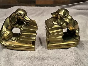 Vintage 5" Brass Bronze Dachshund Weiner Dog Bookends Chewing Books PM Craftsman - Picture 1 of 7