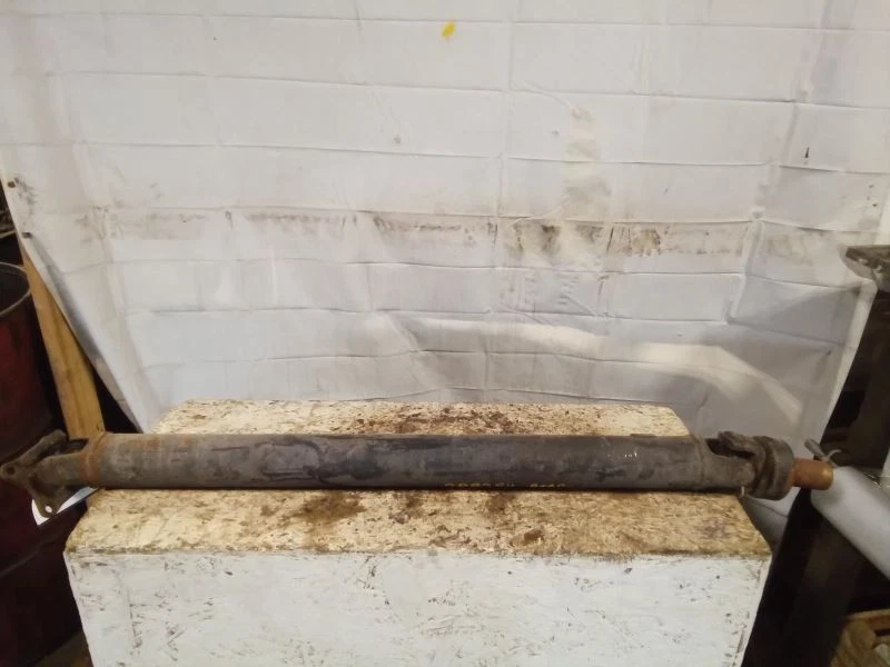 Rear Drive Shaft 4WD 3.5L 6 Cylinder Fits 01-04 MONTERO SPORT 583396 Foto 1 de 4