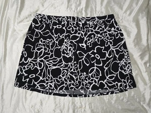 Susan Graver Übergröße schwarz & weiß Blumendruck Rock Rock Shorts Größe 2X - Bild 1 von 8