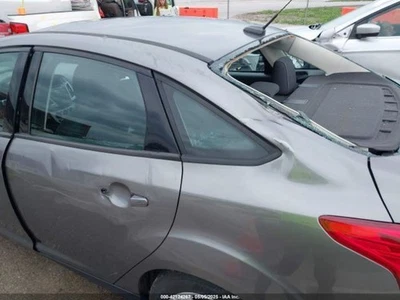 2014 Ford Focus Electric Fan Motor Assembly AC 2.0L Used 107K Miles - Image 1 of 4