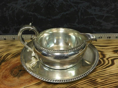 Jarra para bote con salsa Reed & Barton y placa base/plata plateada a juego 4090 Foto 1 de 4