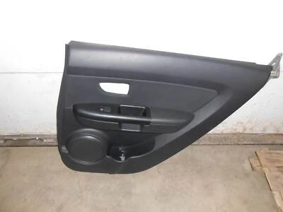 Panel de puerta trasero derecho pasajero KIA Soul 2010-2013 83340-2K010 Foto 1 de 4