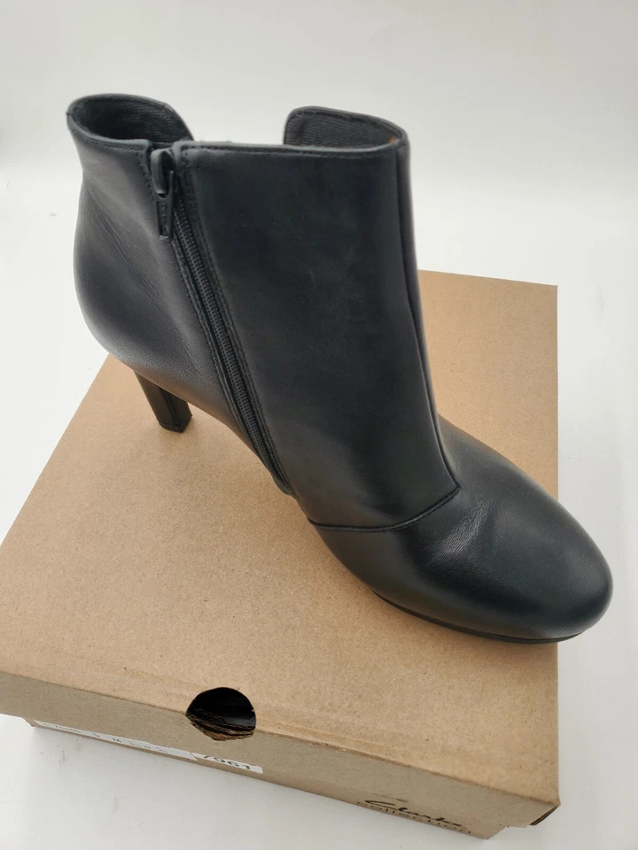 Clarks Ambyr Rise 26175155 Womens Black Leather Ankle & Booties Boots 9