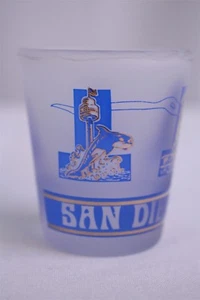 San Diego California Yachts Balene Fenicotteri Vetro Smerigliato Souvenir Shot Glass - Foto 1 di 4