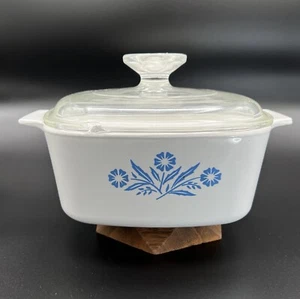 Piatto casseruola vintage Corning Ware blu fiordaliso A-1 1/2-B + coperchio A7C (chippato) - Foto 1 di 14