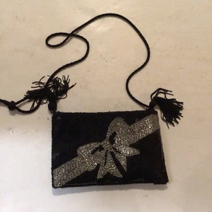 Black Sequin with Beaded Silver Bow Mini Shoulder Bag Purse - Picture 1 of 2