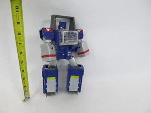 Transformers Generations Soundwave Decepticon - Picture 1 of 2