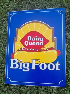 Vintage Dairy Queen Bigfoot Hot Dog Sign. - Picture 1 of 3