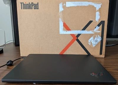 Portátil Lenovo ThinkPad X1 CARBONO Gen 7 14" i5-10210U 1,60 GHz 8 GB RAM 256 GB SSD Foto 1 de 4