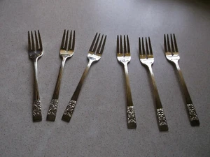 6 x COMMUNITY HAMPTON COURT DESIGN SILVER PLATED FORKS DINNER SALAD - 17.5cms - Picture 1 of 8