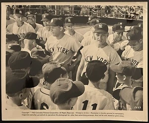 1962 Original Movie Still-Yankees Mickey Mantle & Roger Maris "Safe At Home" - Picture 1 of 2