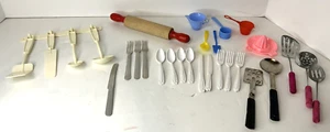 Children's Play Silver Ware & Utensil Set - Made in Hong Kong - 60's - 30 Pieces - Picture 1 of 7
