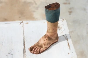 18th Century Portuguese Santos Cage Doll Leg - Picture 1 of 12