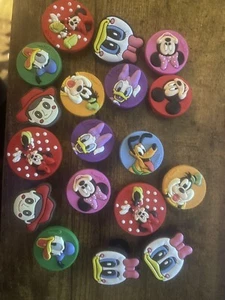 Disney croc charms 18 pieces - Picture 1 of 2