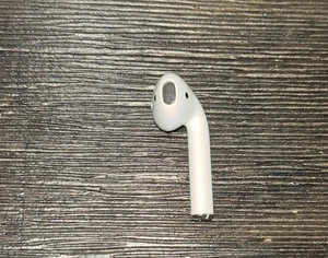 Genuine Apple AirPods Left Side Airpod Replacement 1st Gen - Left Airpod Only - Photo 1 sur 4