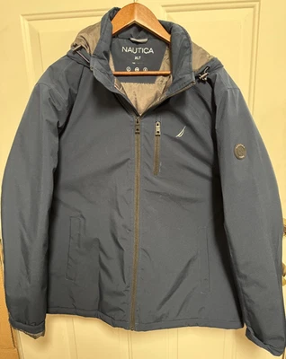Chaqueta de invierno con capucha Nautica para hombre talla XLT azul abrigo con cremallera Foto 1 de 4