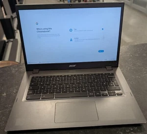 acer chromebook n15q13 (cracked top) - Picture 1 of 3