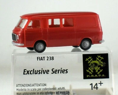 BREKINA by PIRATA 238081	Fiat 238 HalfVan (pulmann/van) rosso, scala H0 1/87 - Immagine 1 di 2
