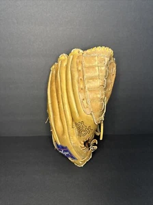 Mc Graw RHT “the Monster” 1/2 3/4” Baseball Glove - Picture 1 of 8