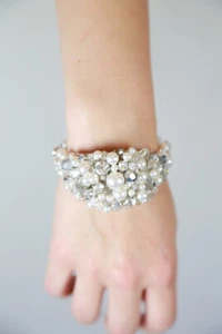 NEW- Stunning Crystal, Pearl & Diamanté' Bridal Bracelet - Picture 1 of 6