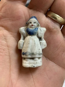 Vtg JAPAN Dutch Girl Milk Maid figurine Bucket Bisque Porcelain Miniature Pales - Picture 1 of 4