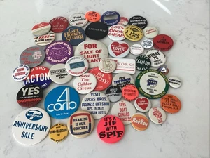 Big Lot 1960s - 80s Vintage Mixed Buttons Pins Pinbacks  Ads Thriftway Travel - Picture 1 of 5