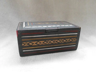 UNUSUAL REPURPOSED WOODEN INDONESIAN SULAWESI RANTEPAO COFFEE CRATE to SMALL BOX - Image 1 of 4
