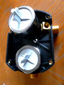 Delta R22000-WS Rubinetto grezzo deviatore universale valvola multiscelta - Foto 1 di 5