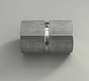 5 Piece Package Swagelok Equivalent to SS-8-HRCG-2, 1/8" FNPT x 1/2" FNPT - Picture 1 of 1