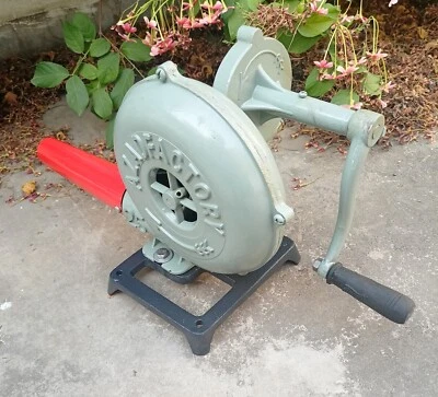 Ventilador soplador manual de forja tipo pedal mango antiguo horno de forja herramienta de colección Foto 1 de 4