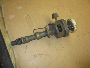 1958 59 60 CHVEROLET IMPALA  348 DISTRIBUTOR  - Picture 1 of 2