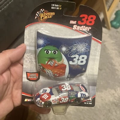 Nascar Winners Circle Elliott Sadler #38 M&M's 4th of July Hood Magnet /Car - Image 1 of 4
