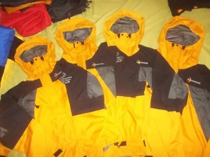Abrigo Parka Chaqueta Dorada Pequeña Pequeña Guía Guía Ligera de Piedra Lunar 3 Capa Gore-tex - Imagen 1 de 6