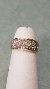 FABULOUS GORGEOUS 14K YELLOW GOLD BAND WITH 28 ROUND NATURAL DIAMONDS SIZE 6 - Picture 1 of 6