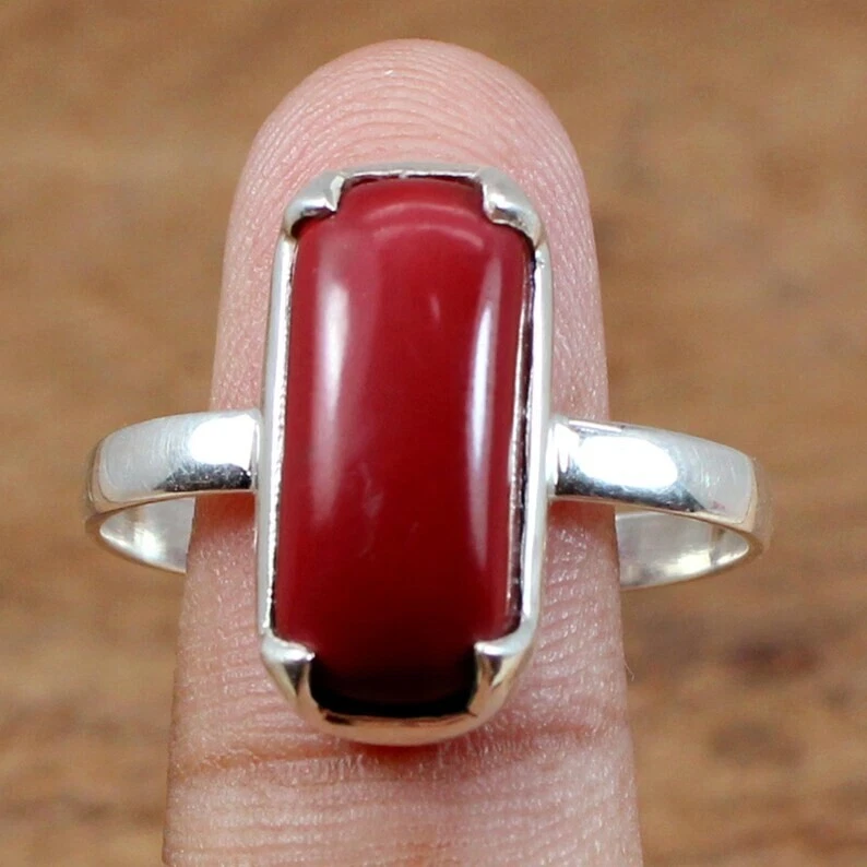 Anillo único de piedras preciosas de coral rojo de plata de ley 925 regalo de aniversario anillo para mujer Foto 1 de 1