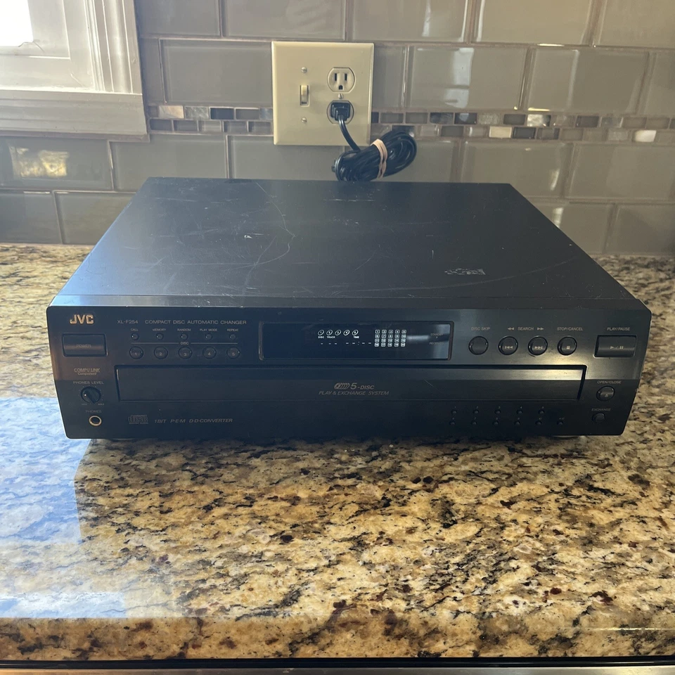 JVC XL-F254BK CD Automatic Disc Changer. Disc Tray Wont Open. Sold As Is - Image 1 of 4
